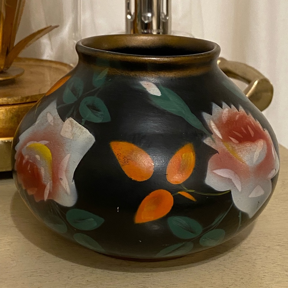 Vintage Brentleigh hand painted vase - Picture 4 of 7